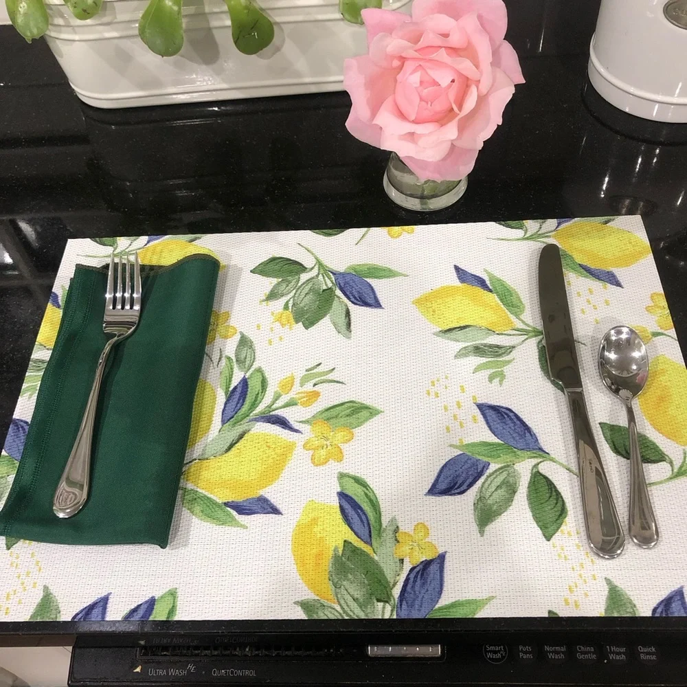 Bunches of Lemons - 4 Placemats 🍋
